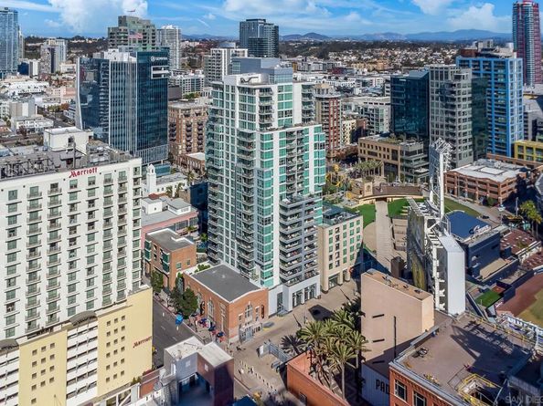 325 7th Ave 1406, San Diego CA 92101