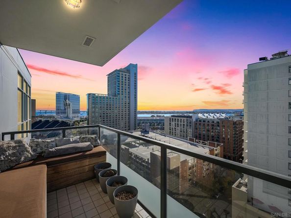 325 7th Ave 1406, San Diego CA 92101