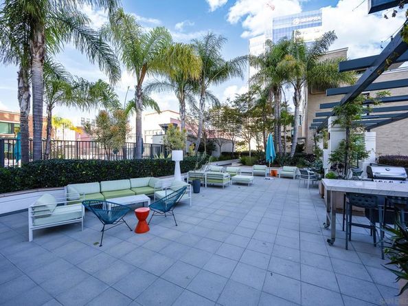 325 7th Ave 1406, San Diego CA 92101