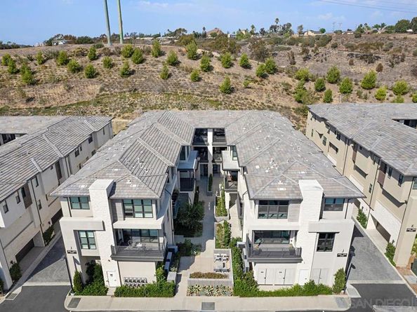 2874 Via Alta Pl, San Diego CA 92108