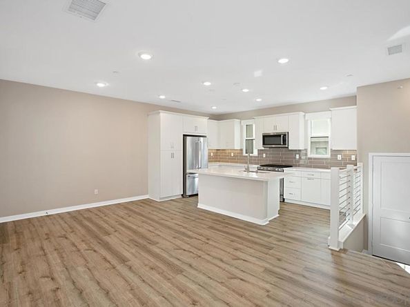2874 Via Alta Pl, San Diego CA 92108