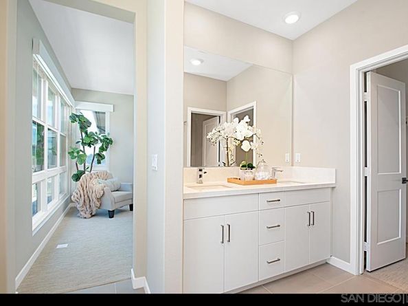 2874 Via Alta Pl, San Diego CA 92108