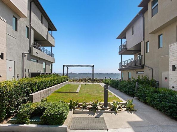 2874 Via Alta Pl, San Diego CA 92108