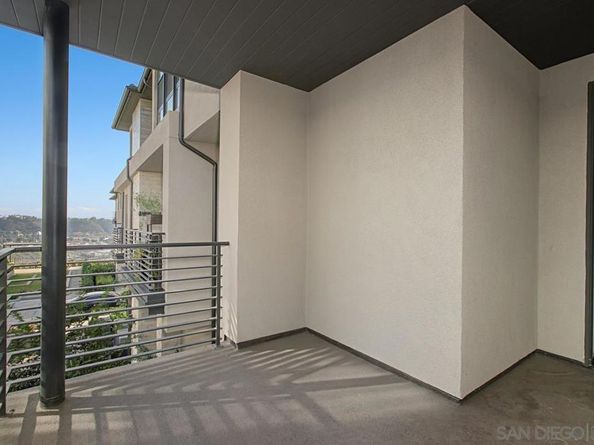2874 Via Alta Pl, San Diego CA 92108