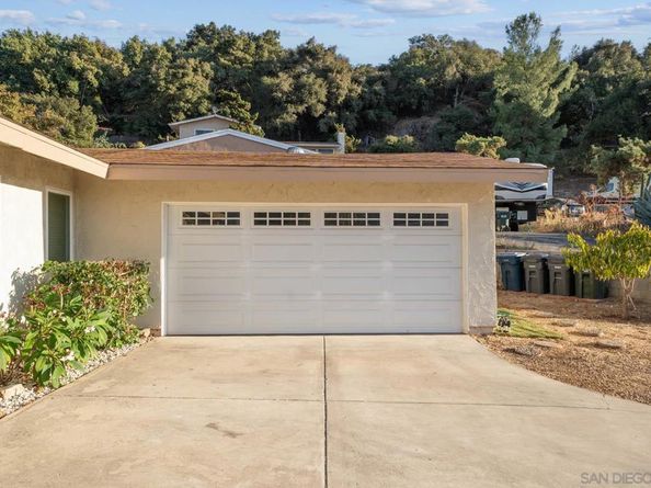 130 Brett Pl, Escondido CA 92027