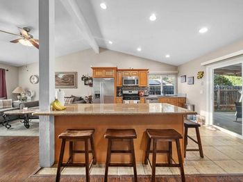 130 Brett Pl