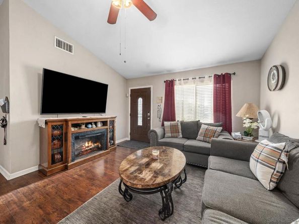 130 Brett Pl, Escondido CA 92027