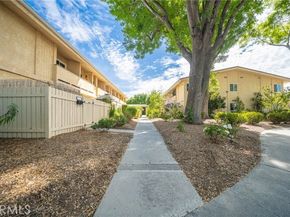 8120 Canby Ave #6, Reseda (los Angeles) CA 91335