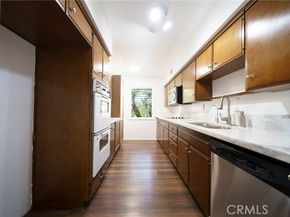 8120 Canby Ave #6, Reseda (los Angeles) CA 91335