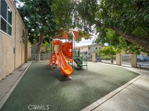 8120 Canby Ave #6, Reseda (los Angeles) CA 91335
