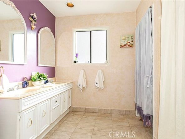 11020 Scoville Avenue, Sunland (los Angeles) CA 91040