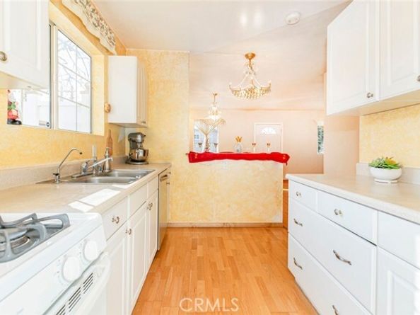 11020 Scoville Avenue, Sunland (los Angeles) CA 91040