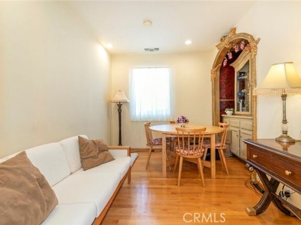 11020 Scoville Avenue, Sunland (los Angeles) CA 91040