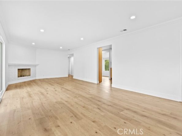 10450 Balboa, Granada Hills (los Angeles) CA 91344