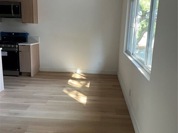 14805 Chase Street 224, Panorama City (los Angeles) CA 91402