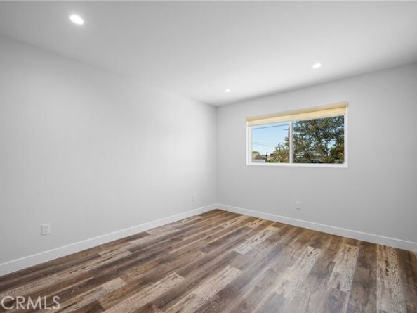 8600 Bluffdale Drive, Sun Valley (los Angeles) CA 91352