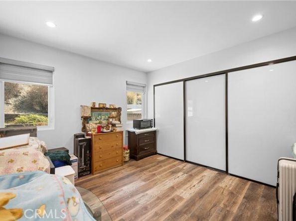 8600 Bluffdale Drive, Sun Valley (los Angeles) CA 91352