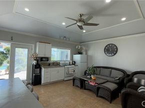 11057 Lemay, North Hollywood (los Angeles) CA 91606