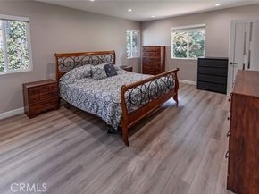 9711 Wheatland Avenue, Burbank CA 91040