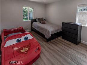 9711 Wheatland Avenue, Burbank CA 91040