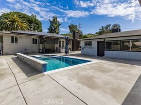9711 Wheatland Avenue, Burbank CA 91040