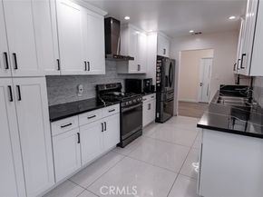 9711 Wheatland Avenue, Burbank CA 91040