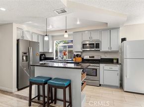 11545 Honeyglen, Pacoima (los Angeles) CA 91331