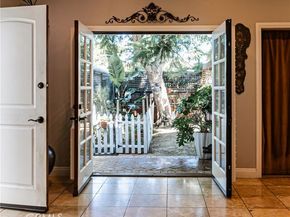 7503 Aqueduct Ave, Van Nuys (los Angeles) CA 91406