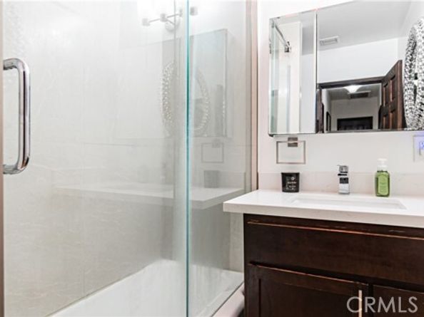 7503 Aqueduct Ave, Van Nuys (los Angeles) CA 91406