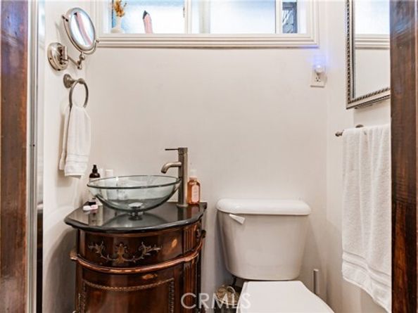 7503 Aqueduct Ave, Van Nuys (los Angeles) CA 91406