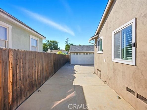 224 E La Deney, Ontario CA 91764
