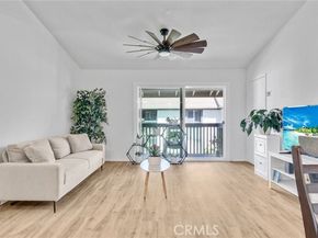 23276 Orange Avenue 8, Lake Forest (el Toro) CA 92630