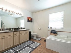 9360 Sunland Park Drive 3, Sun Valley (los Angeles) CA 91352
