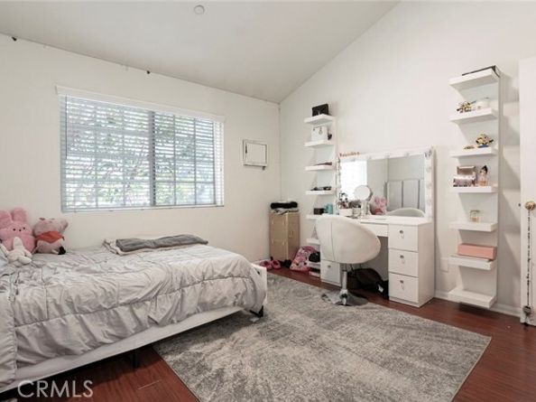 9360 Sunland Park Drive 3, Sun Valley (los Angeles) CA 91352