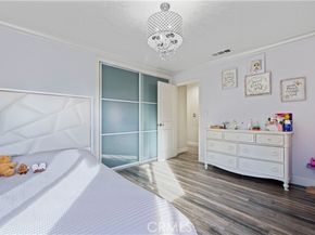 9434 Mclennan, Northridge (los Angeles) CA 91343