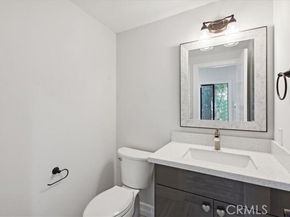 10831 Roycroft Street 72, Sun Valley (los Angeles) CA 91352