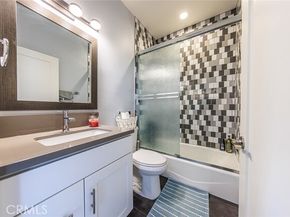 5743 Case, North Hollywood (los Angeles) CA 91601
