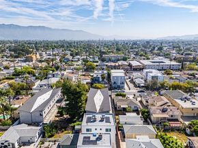 5743 Case, North Hollywood (los Angeles) CA 91601