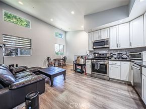 5743 Case, North Hollywood (los Angeles) CA 91601