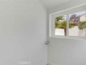 8330 Outland View Drive, Sun Valley (los Angeles) CA 91352