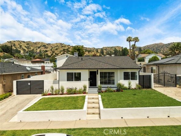 8330 Outland View Drive, Sun Valley (los Angeles) CA 91352