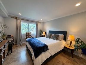 2700 Cahuenaga blvd east, Hollywood (los Angeles) CA 90068