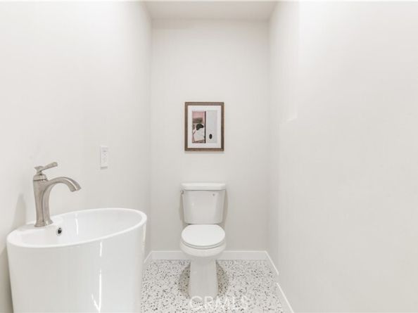 1179 Kipling, Los Angeles CA 90041