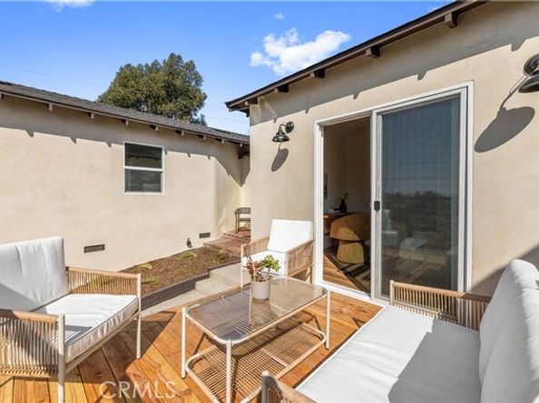 1179 Kipling, Los Angeles CA 90041