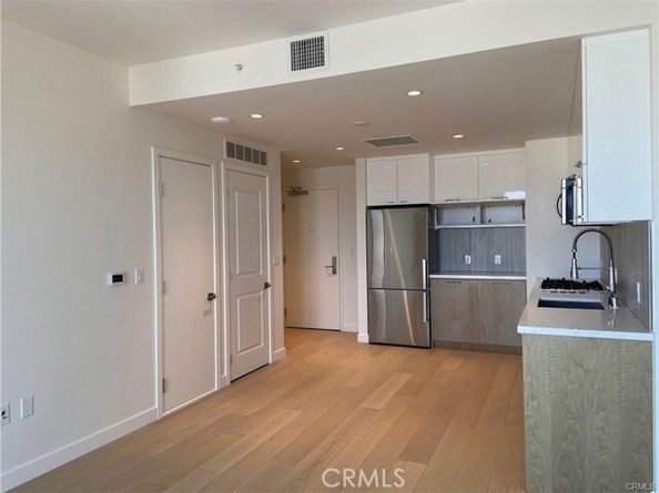 400 S Broadway 2304, Los Angeles CA 90013