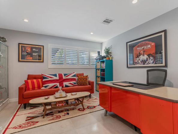 7820 Ampere Avenue, North Hollywood (los Angeles) CA 91605