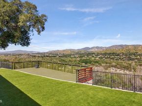 10755 Wheatland Avenue, Sunland (los Angeles) CA 91040