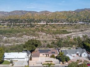 10755 Wheatland Avenue, Sunland (los Angeles) CA 91040