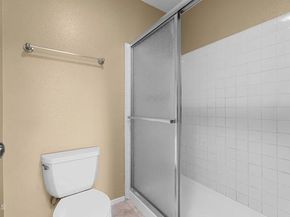 18360 Collins Street L, Tarzana (los Angeles) CA 91356