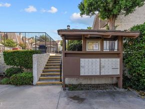 18360 Collins Street L, Tarzana (los Angeles) CA 91356